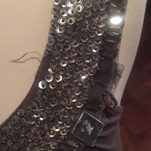 Embellishment Tank Top. Small. - Picture 5 of 5